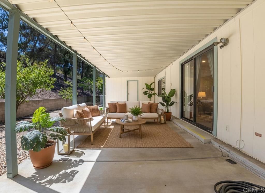 Image 25 of property listing at 2289 Bryant Drive, Carlsbad, CA 92008