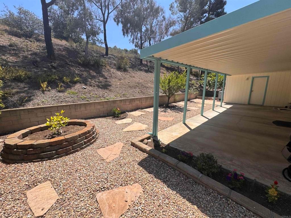 Image 29 of property listing at 2289 Bryant Drive, Carlsbad, CA 92008
