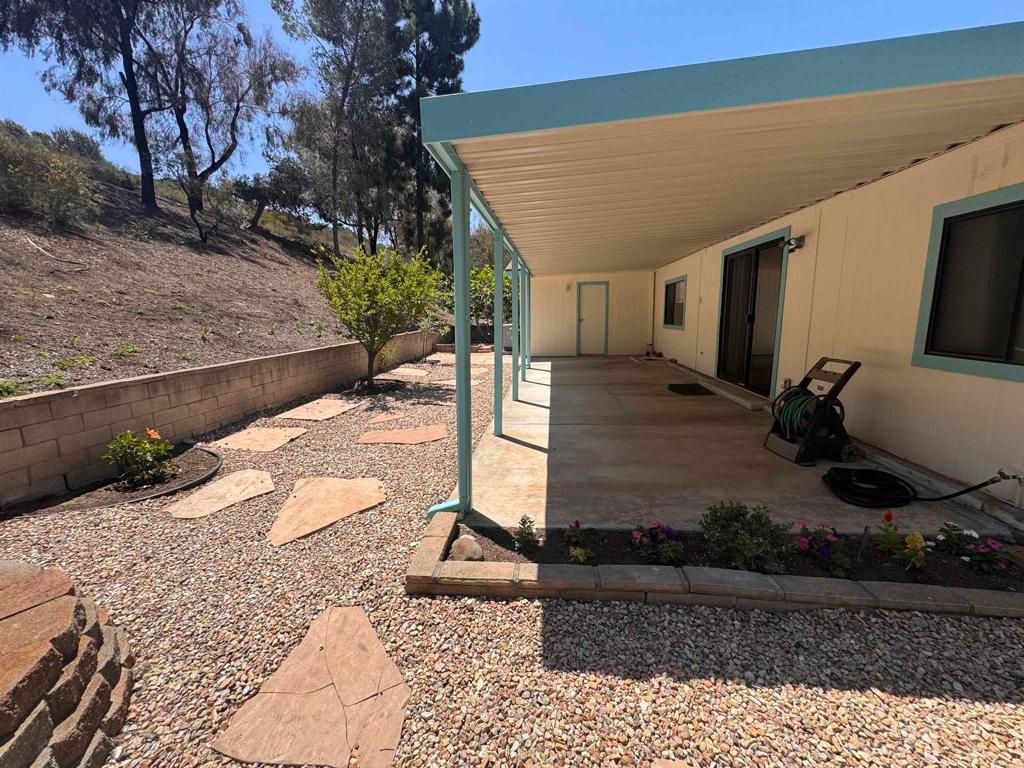 Image 31 of property listing at 2289 Bryant Drive, Carlsbad, CA 92008