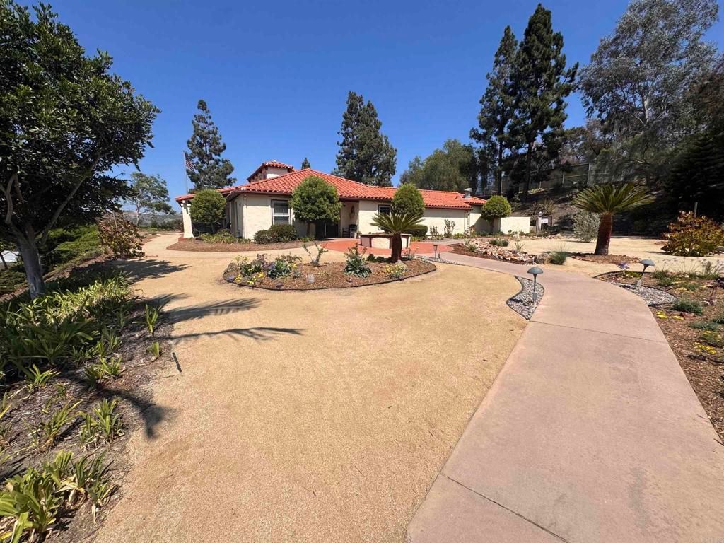 Image 34 of property listing at 2289 Bryant Drive, Carlsbad, CA 92008