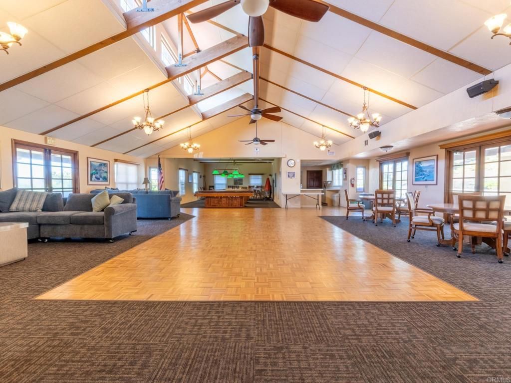 Image 35 of property listing at 2289 Bryant Drive, Carlsbad, CA 92008
