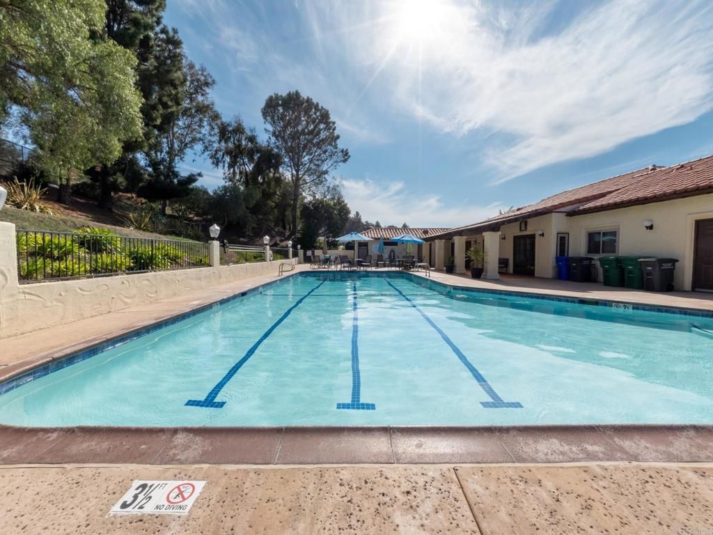 Image 38 of property listing at 2289 Bryant Drive, Carlsbad, CA 92008
