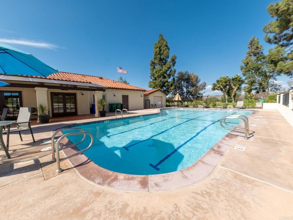 Image 39 of property listing at 2289 Bryant Drive, Carlsbad, CA 92008