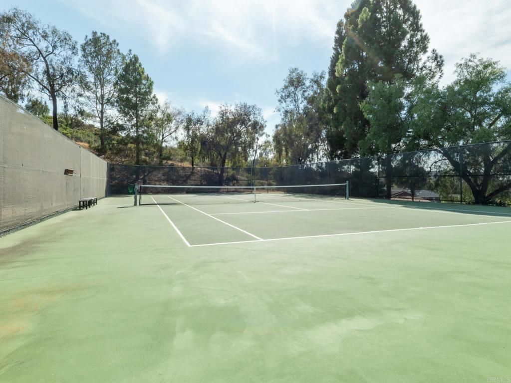 Image 42 of property listing at 2289 Bryant Drive, Carlsbad, CA 92008