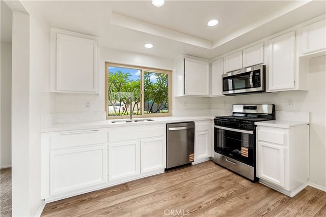 1074 E La Habra, La Habra, CA 90631