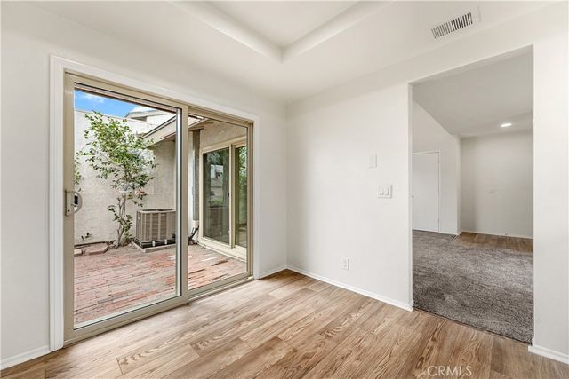 1074 E La Habra, La Habra, CA 90631