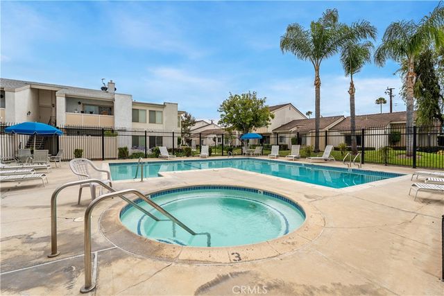 1074 E La Habra, La Habra, CA 90631