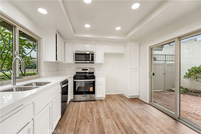 1074 E La Habra, La Habra, CA 90631