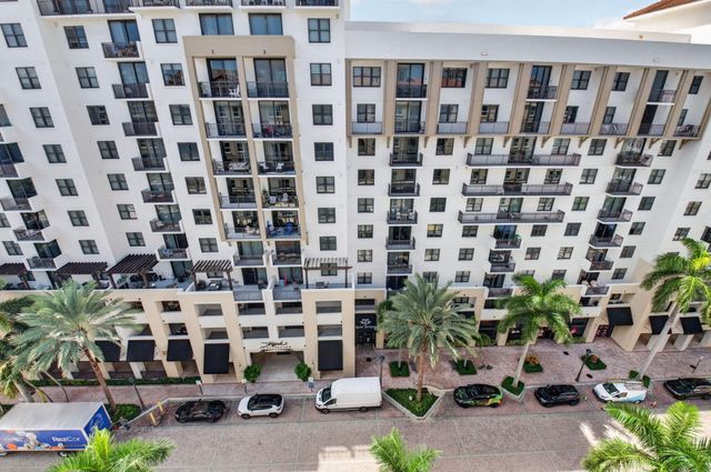 99 SE Mizner Boulevard Ph37, Boca Raton, FL 33432