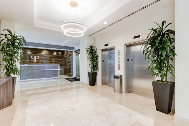 99 SE Mizner Boulevard Ph37, Boca Raton, FL 33432