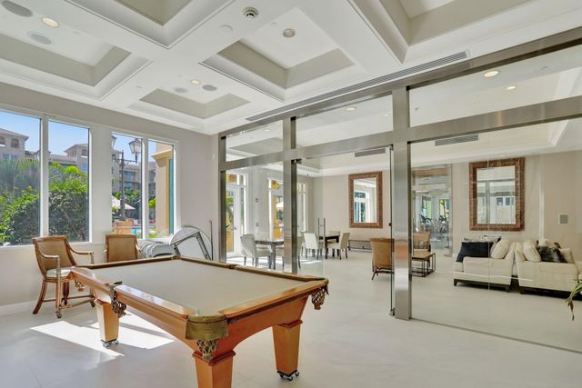 99 SE Mizner Boulevard Ph37, Boca Raton, FL 33432