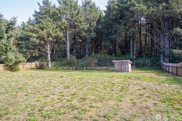 169 Ocean Boulevard, Ocean Shores, WA 98569