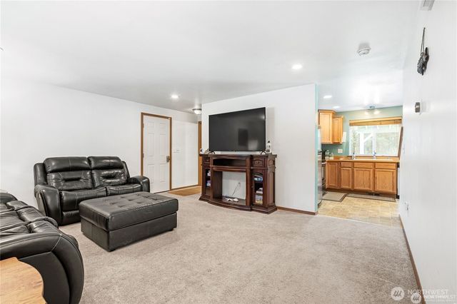 169 Ocean Boulevard, Ocean Shores, WA 98569