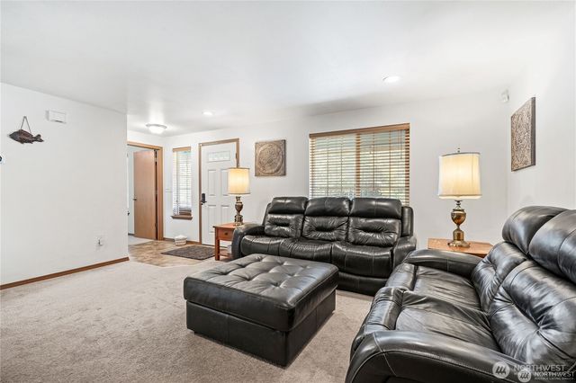 169 Ocean Boulevard, Ocean Shores, WA 98569