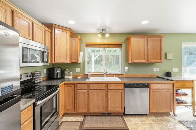 169 Ocean Boulevard, Ocean Shores, WA 98569