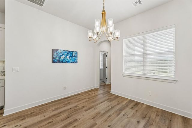 9305 Taggert Lane, Yukon, OK 73099