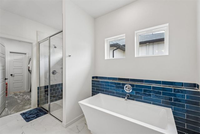 9305 Taggert Lane, Yukon, OK 73099