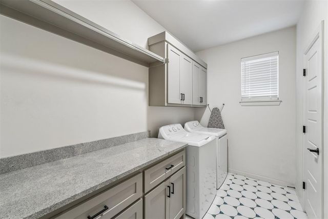 9305 Taggert Lane, Yukon, OK 73099