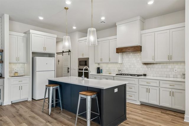 9305 Taggert Lane, Yukon, OK 73099