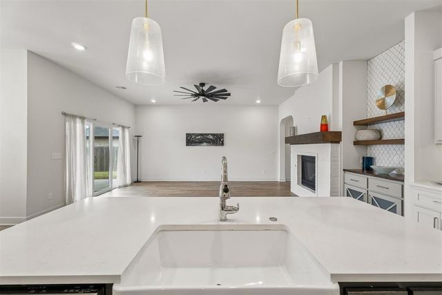 9305 Taggert Lane, Yukon, OK 73099