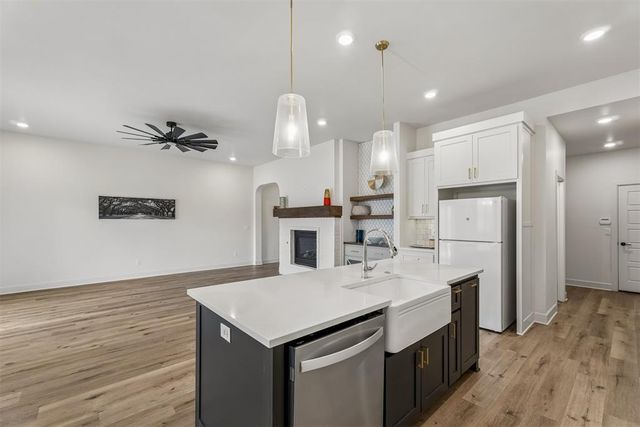 9305 Taggert Lane, Yukon, OK 73099