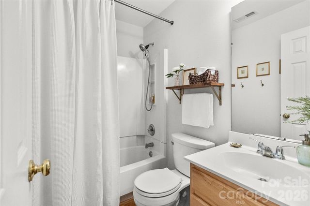 6419 Gatesville Lane, Charlotte, NC 28270