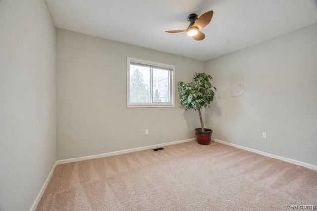 47185 Vanker Avenue, Shelby Twp, MI 48317