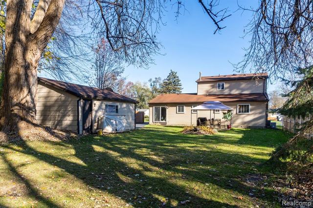 47185 Vanker Avenue, Shelby Twp, MI 48317