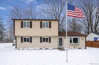 47185 Vanker Avenue, Shelby Twp, MI 48317