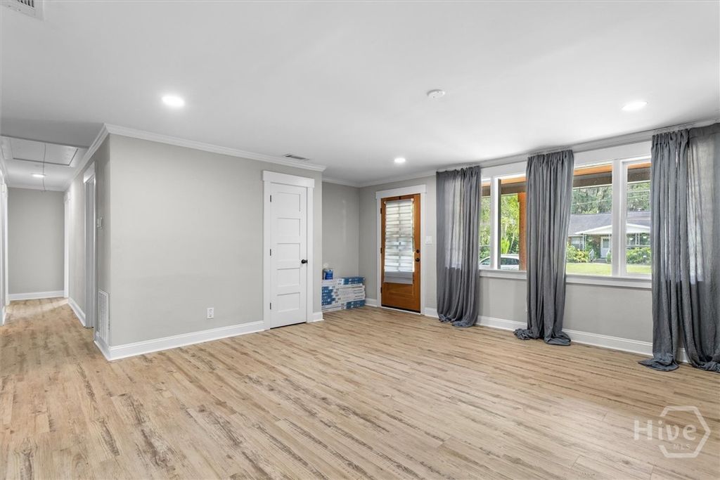 Image 13 of property listing at 1804 Vassar Street, Savannah, GA 31405