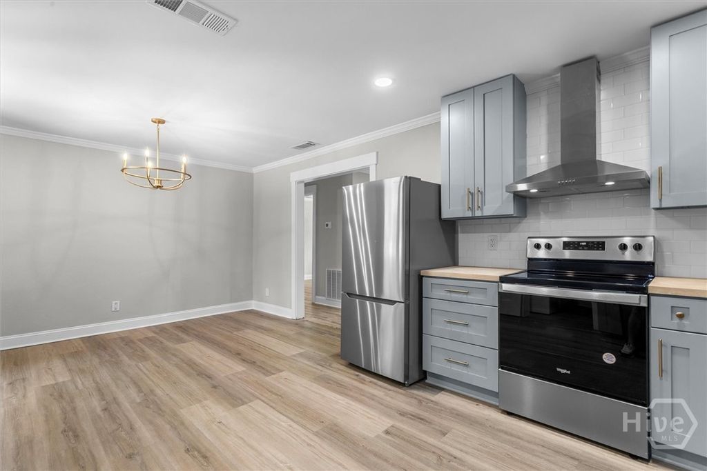 Image 20 of property listing at 1804 Vassar Street, Savannah, GA 31405