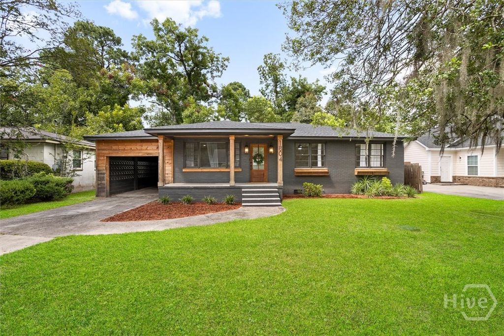 Image 3 of property listing at 1804 Vassar Street, Savannah, GA 31405