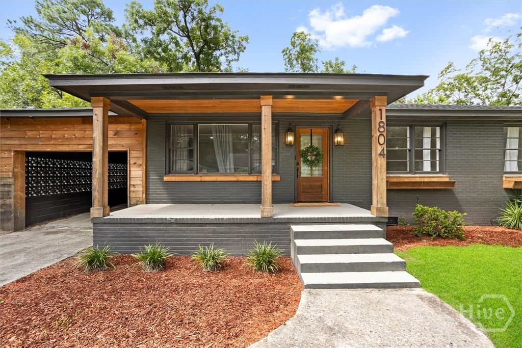 Image 7 of property listing at 1804 Vassar Street, Savannah, GA 31405