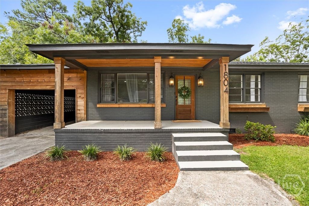 Image 8 of property listing at 1804 Vassar Street, Savannah, GA 31405