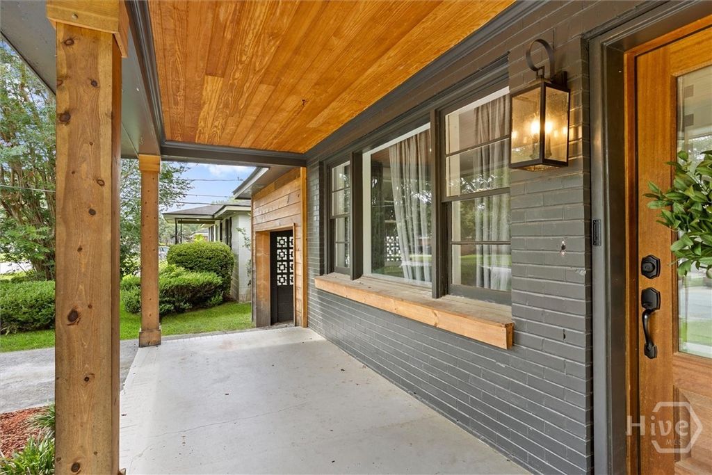 Image 9 of property listing at 1804 Vassar Street, Savannah, GA 31405