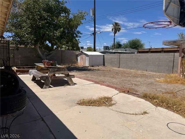 1821 Canosa Avenue, Las Vegas, NV 89104