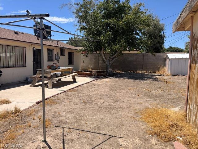 1821 Canosa Avenue, Las Vegas, NV 89104