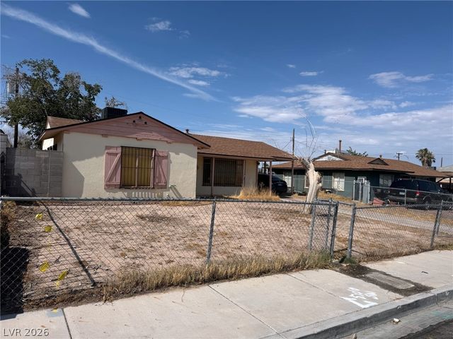 1821 Canosa Avenue, Las Vegas, NV 89104