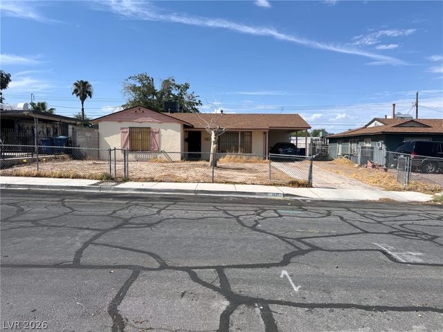 1821 Canosa Avenue, Las Vegas, NV 89104