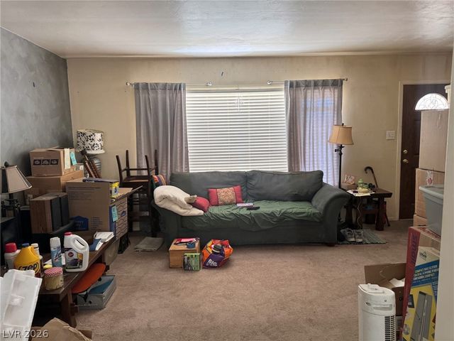 1821 Canosa Avenue, Las Vegas, NV 89104