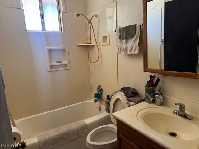 1821 Canosa Avenue, Las Vegas, NV 89104
