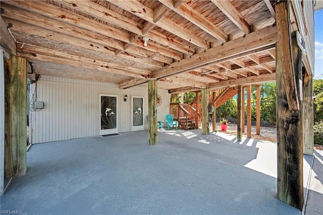 285 Dundee RD, Fort Myers Beach, FL 33931