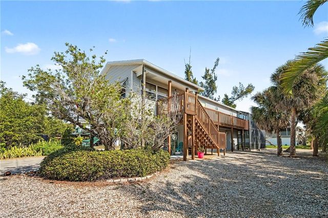 285 Dundee RD, Fort Myers Beach, FL 33931