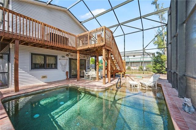 285 Dundee RD, Fort Myers Beach, FL 33931