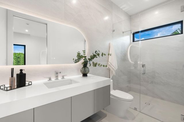 2717 NE 29th St, Fort Lauderdale, FL 33306