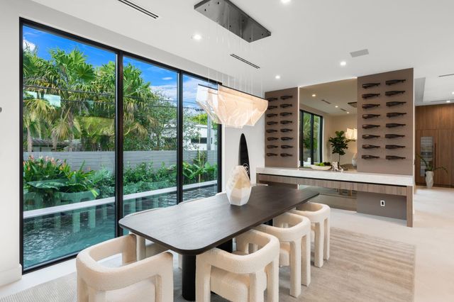 2717 NE 29th St, Fort Lauderdale, FL 33306