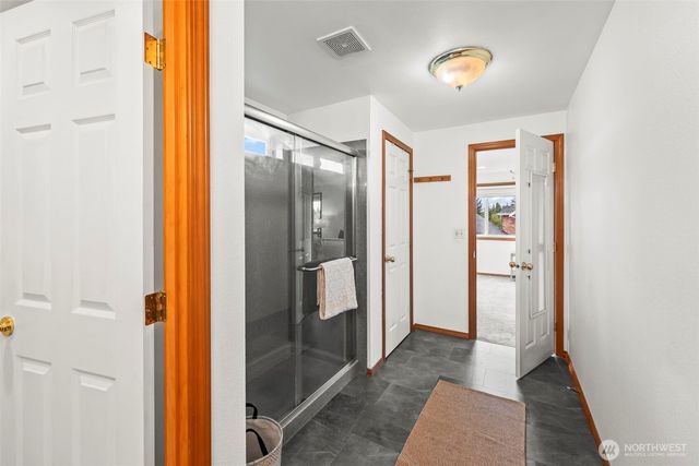 928 N Heatherwood W, Tacoma, WA 98406