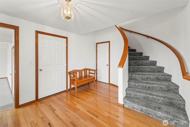 928 N Heatherwood W, Tacoma, WA 98406