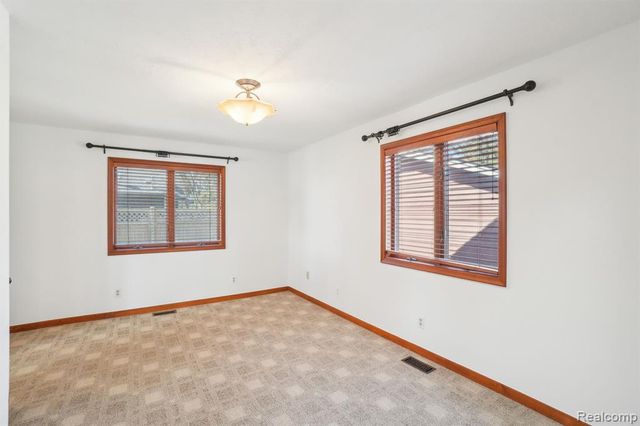 3641 Mann Road, Clarkston, MI 48346