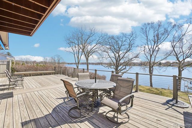 3641 Mann Road, Clarkston, MI 48346